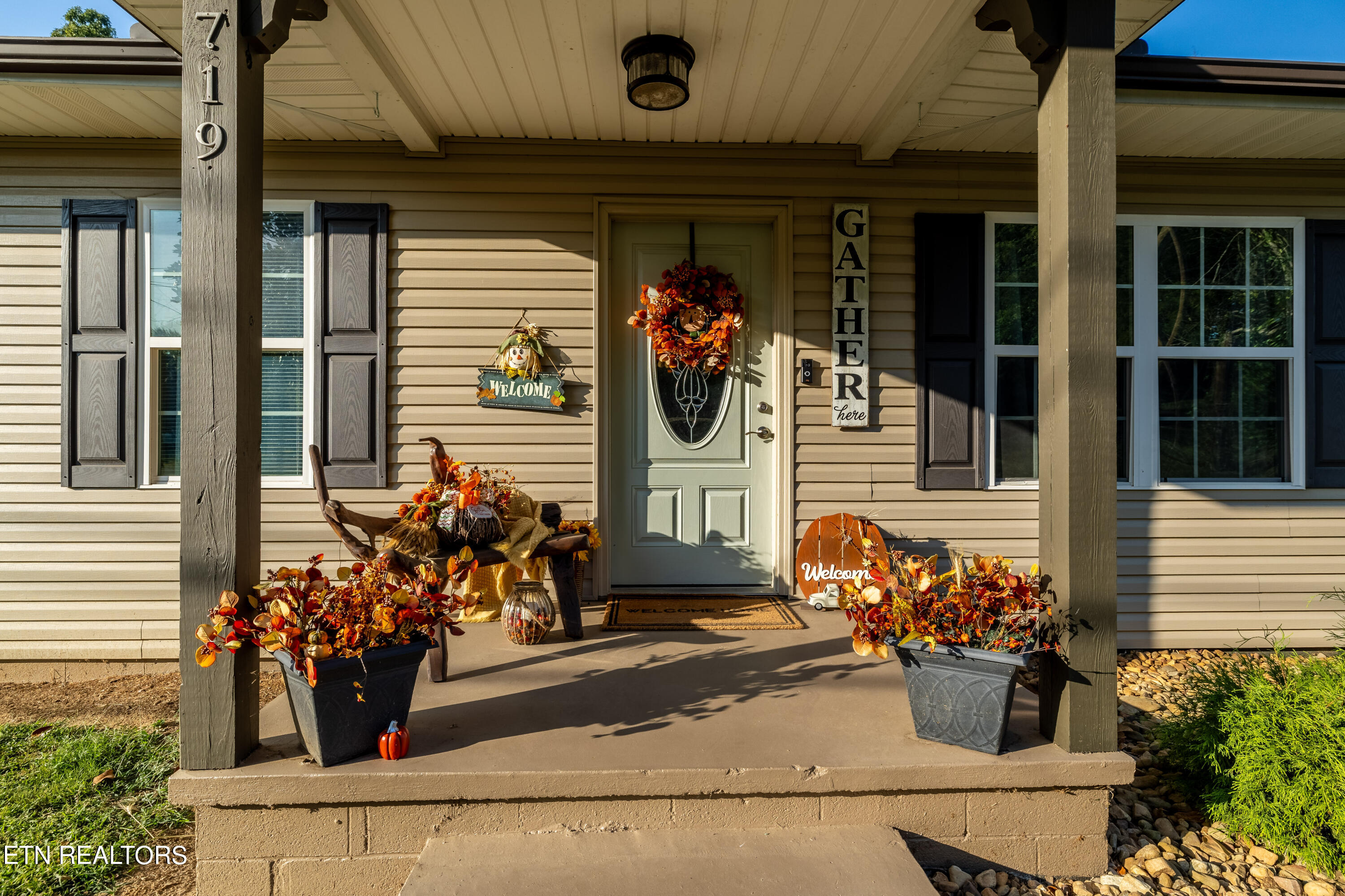 1719 Middlesettlements Road Maryville, TN 37801 - Photo 8 of 38 Welcoming entrance