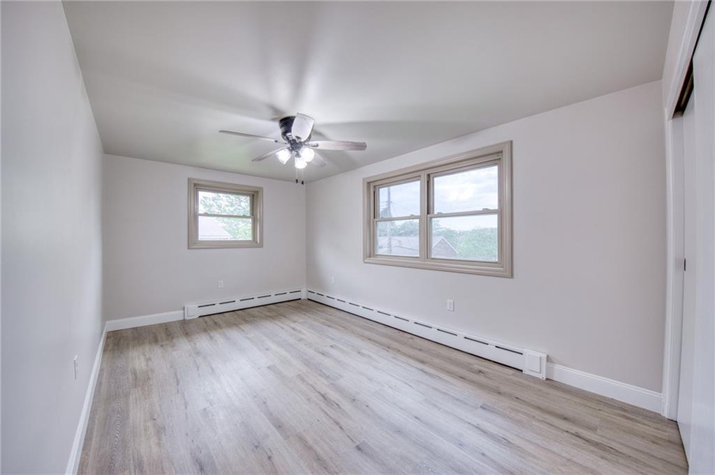338 Moon Clinton Road Coraopolis, PA 15108 - Photo 5 of 39