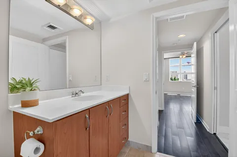 $665,000 | 403 South Sapodilla Avenue, Unit 511, West Palm Beach, FL 33401