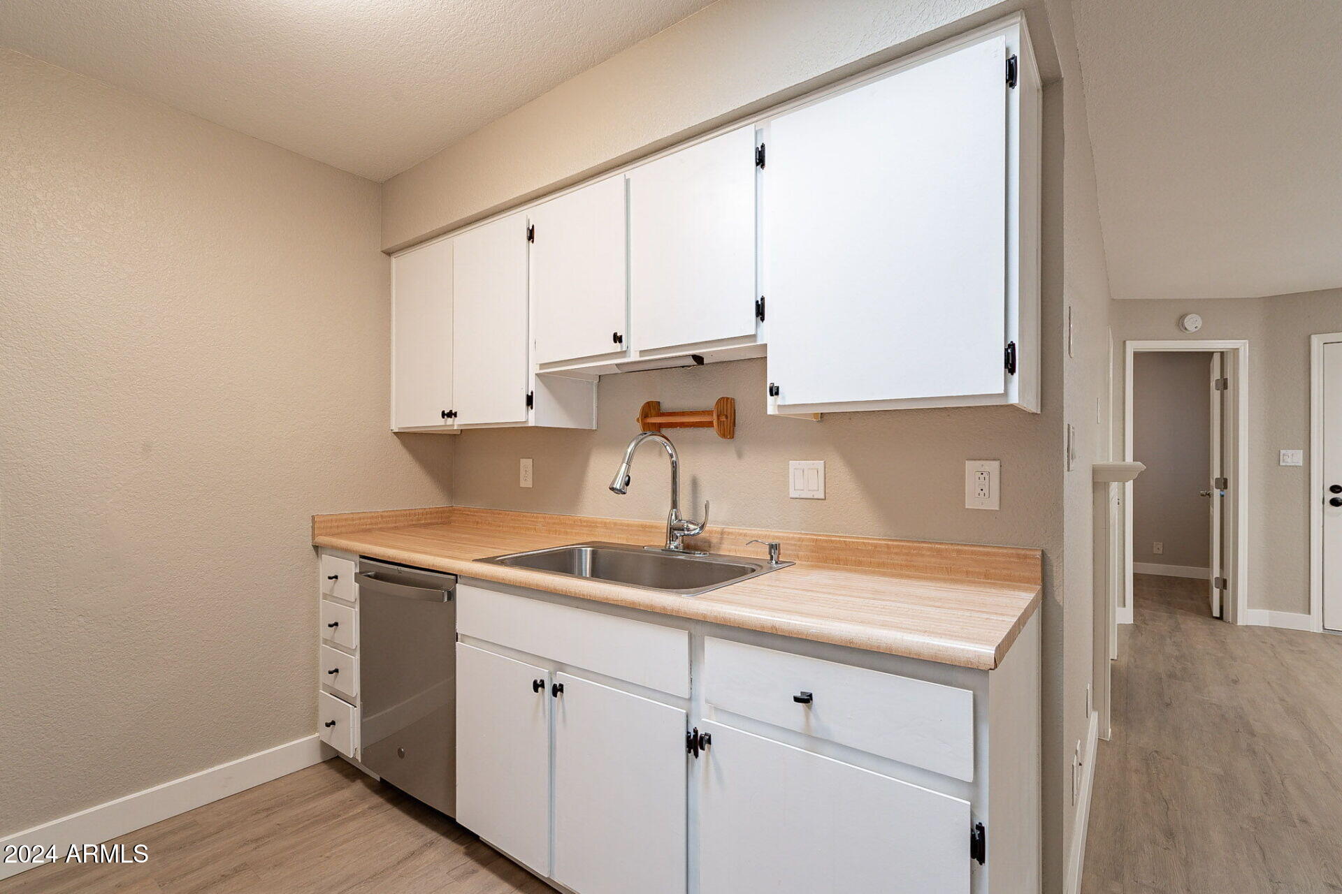 97 North Cooper Road, Unit 82 Chandler, AZ 85225 - Photo 14 of 33 10-web-or-mls-Cooper-10