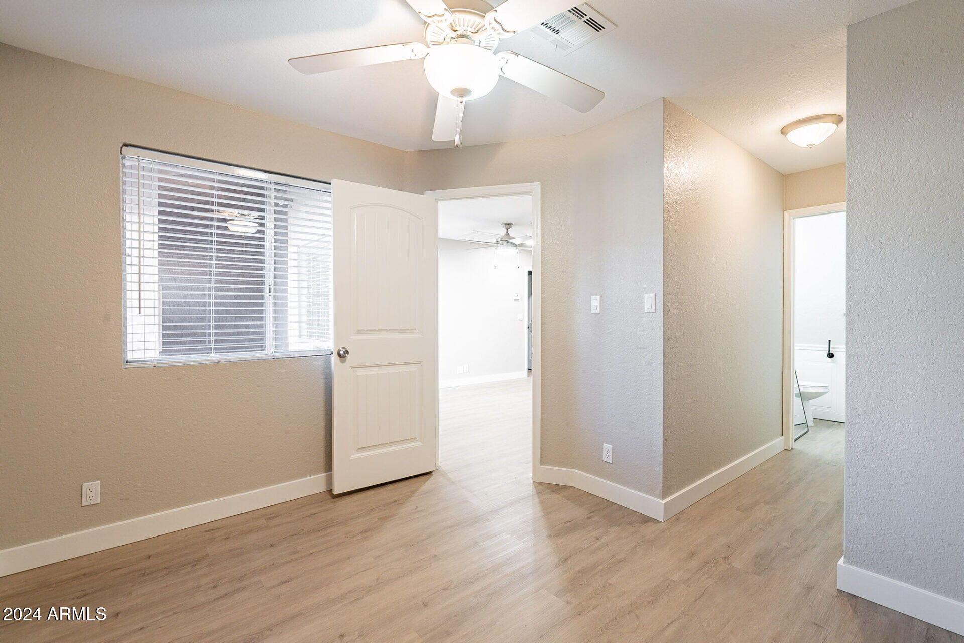 97 North Cooper Road, Unit 82 Chandler, AZ 85225 - Photo 28 of 33 24-web-or-mls-Cooper-24