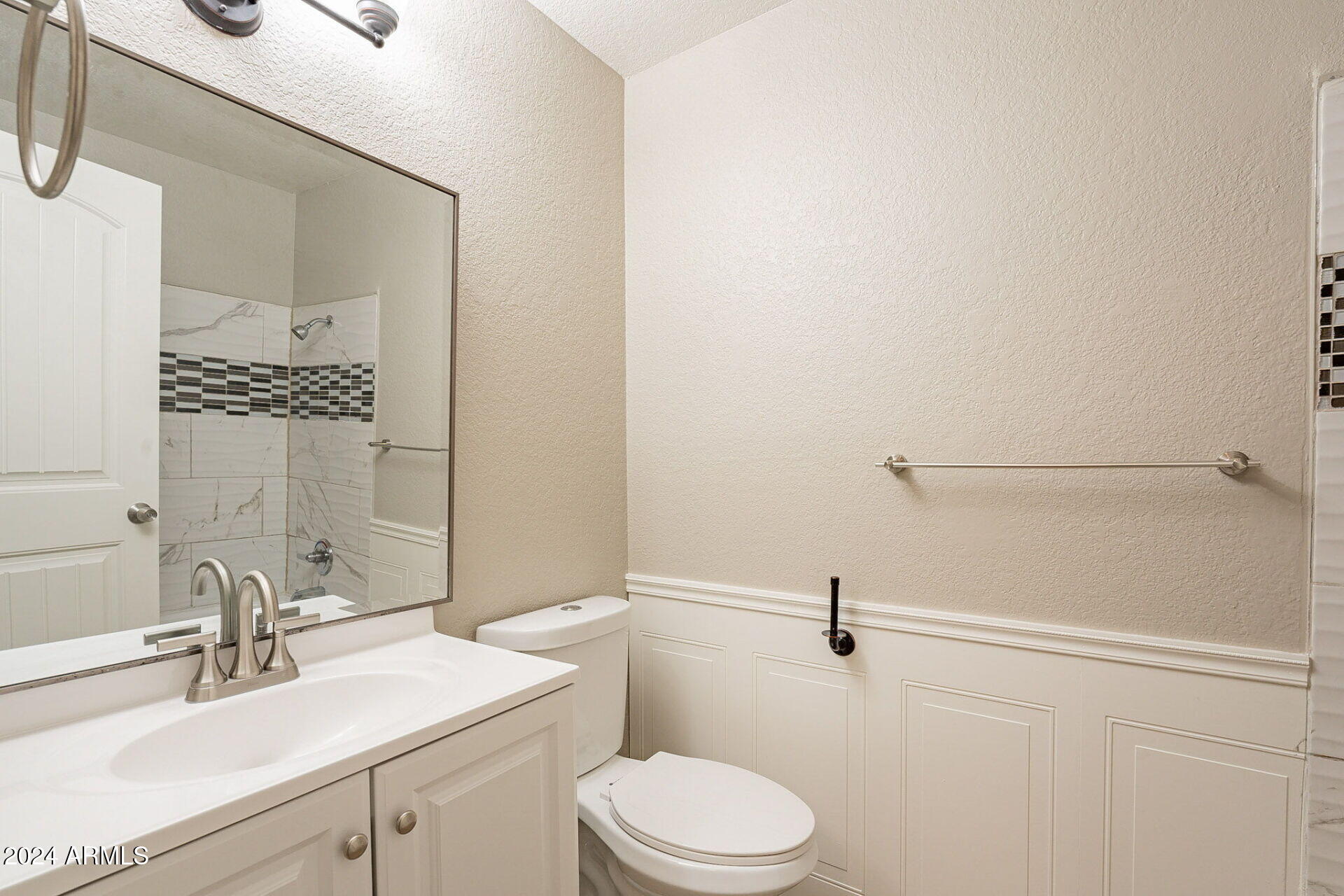 97 North Cooper Road, Unit 82 Chandler, AZ 85225 - Photo 31 of 33 27-web-or-mls-Cooper-27