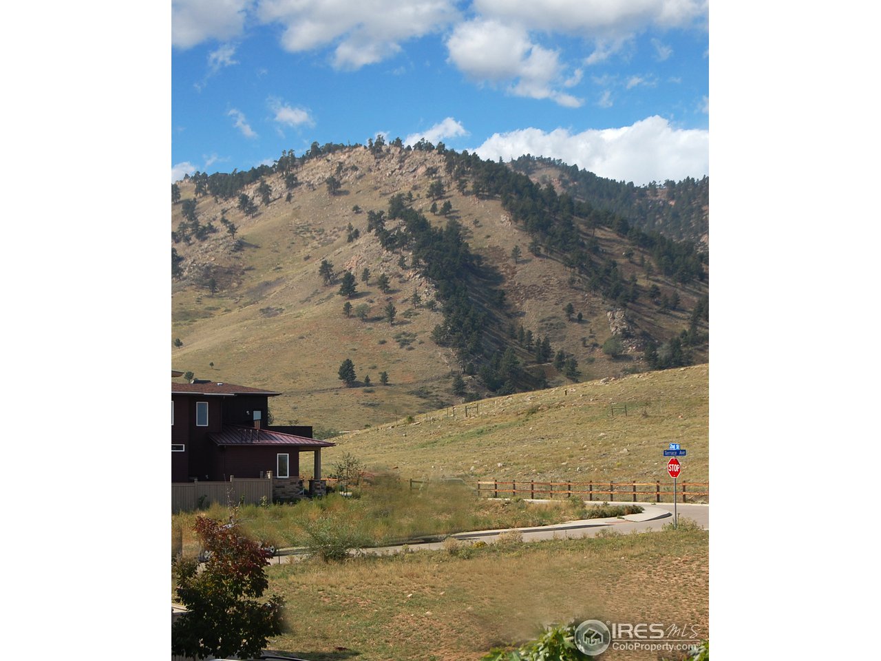 5247 5th Street Boulder, CO 80304 - Photo 4 of 22 a view of sky from window