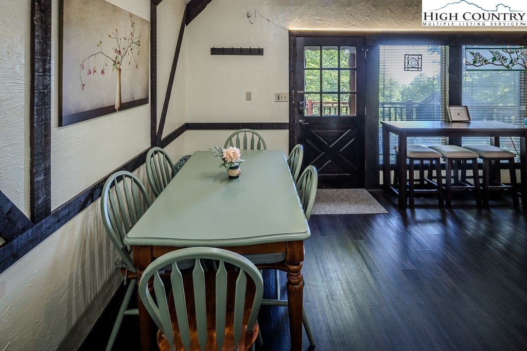 910 Charter Hills Road Beech Mountain, NC 28604 - Photo 17 of 39 Gallery Image 17