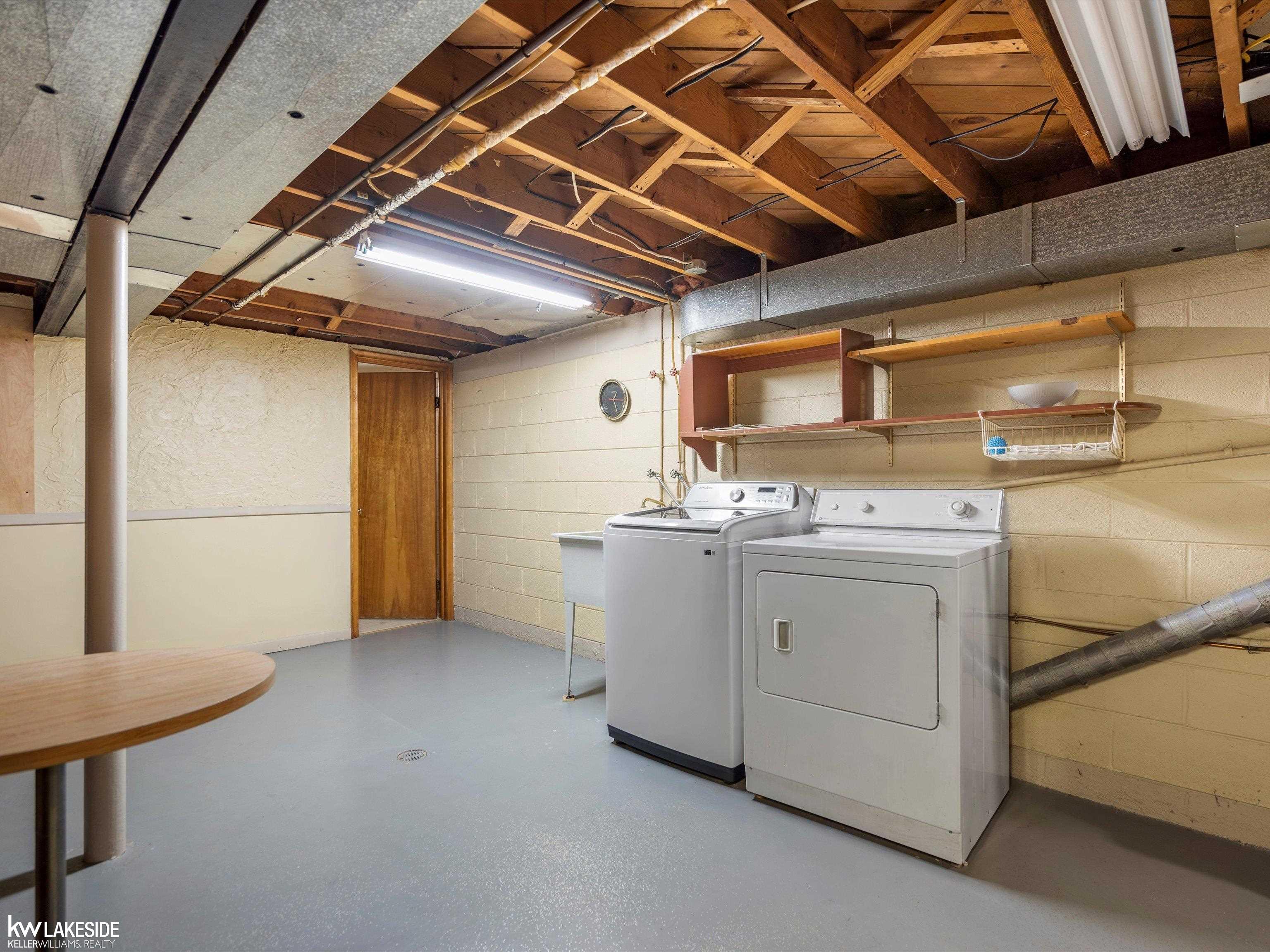 11585 Chicago Road Warren, MI 48093 - Photo 48 of 55