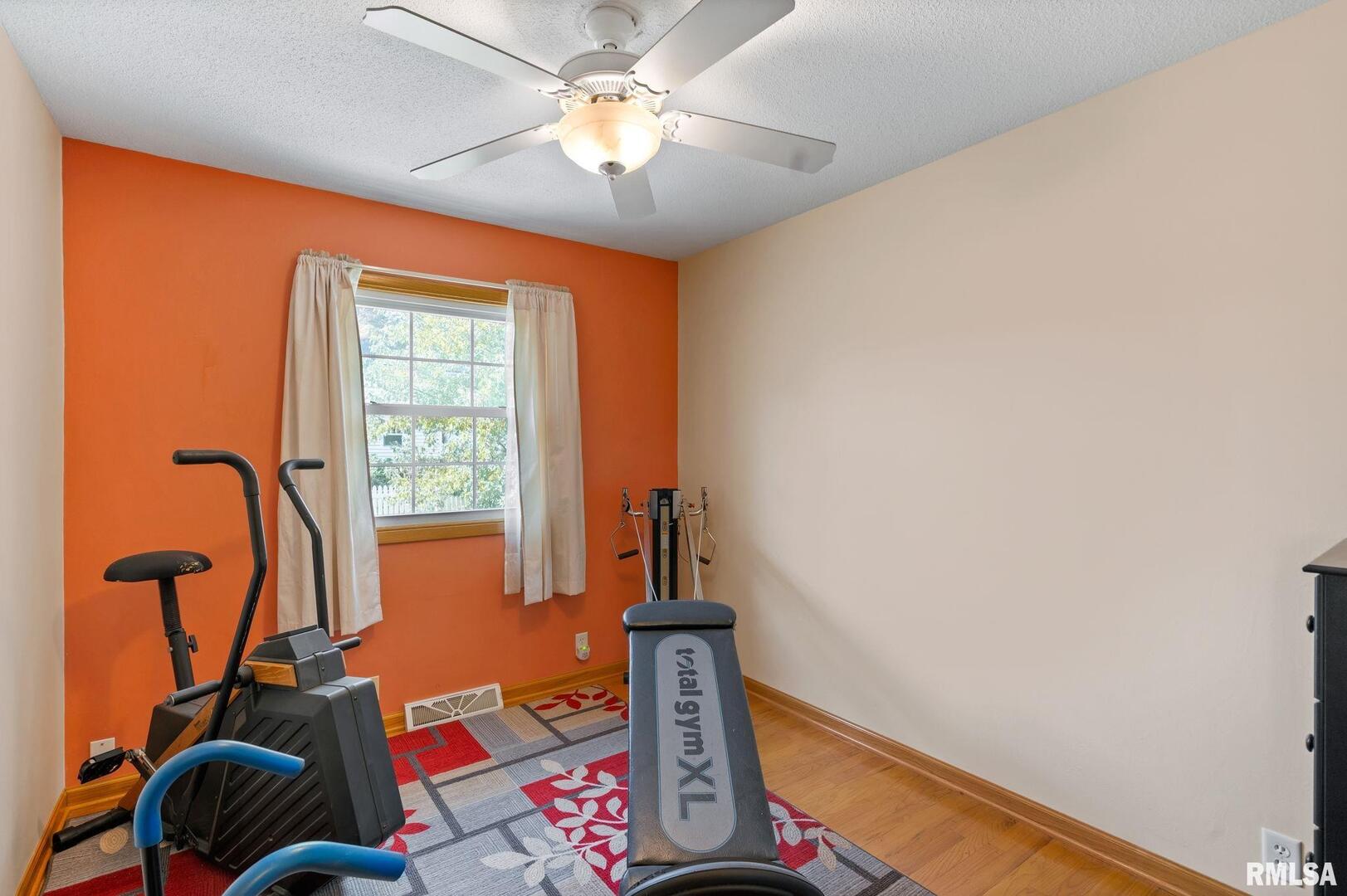 405 Westerfield Road Davenport, IA 52806 - Photo 17 of 33 Gallery Image 17