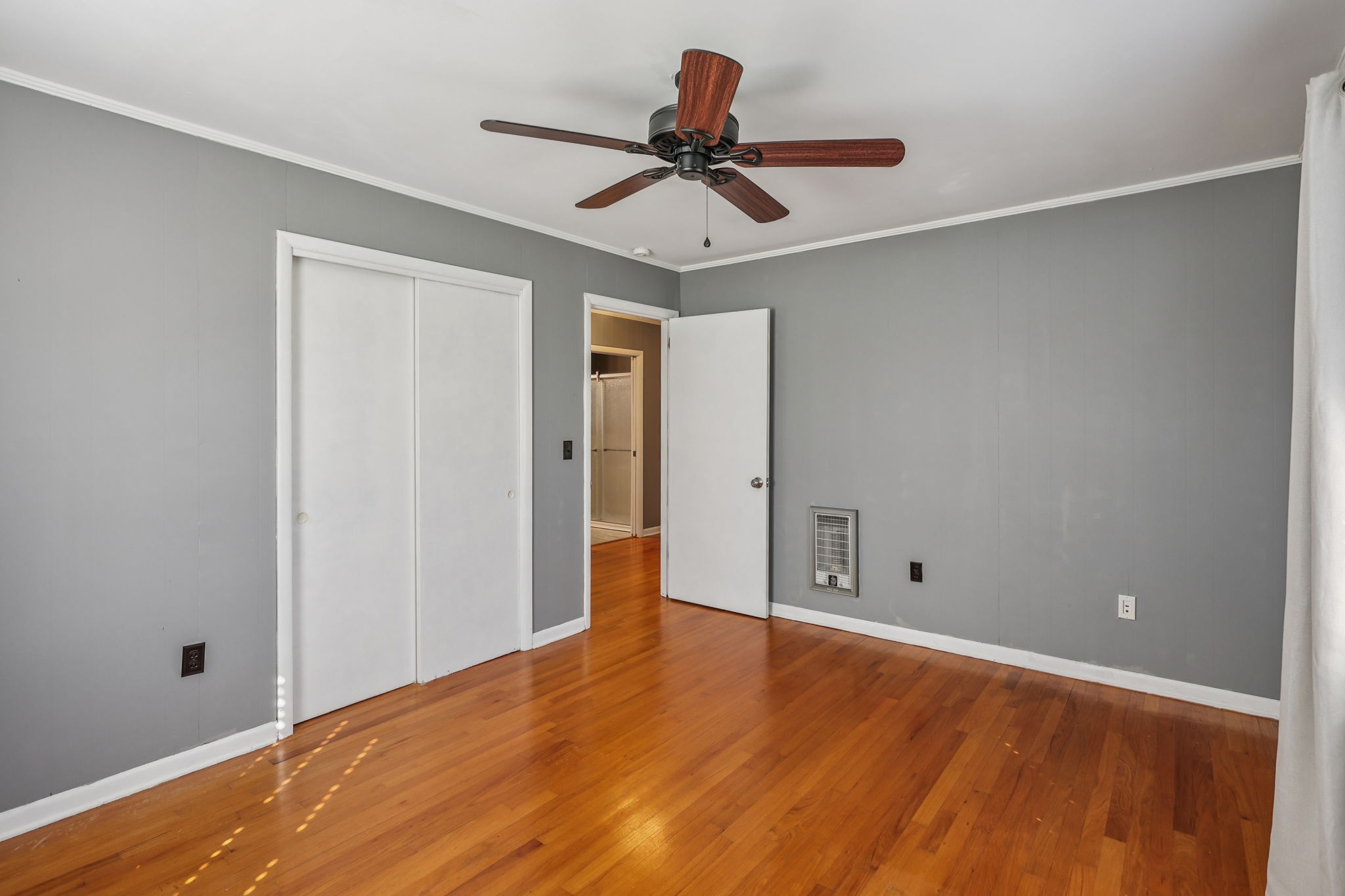 404 8th Avenue North Decherd, TN 37324 - Photo 16 of 23 a view of empty room with wooden floor