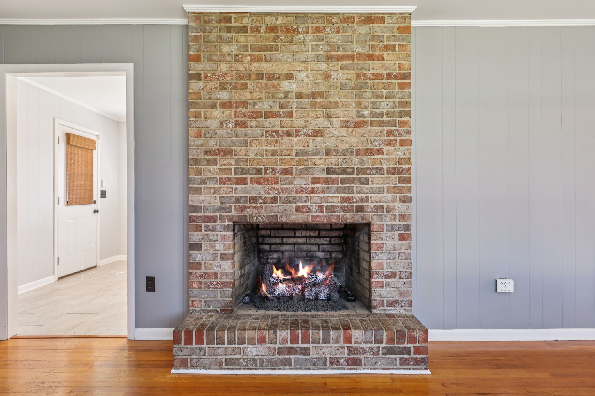 404 8th Avenue North Decherd, TN 37324 - Photo 5 of 23 a living room with a fireplace
