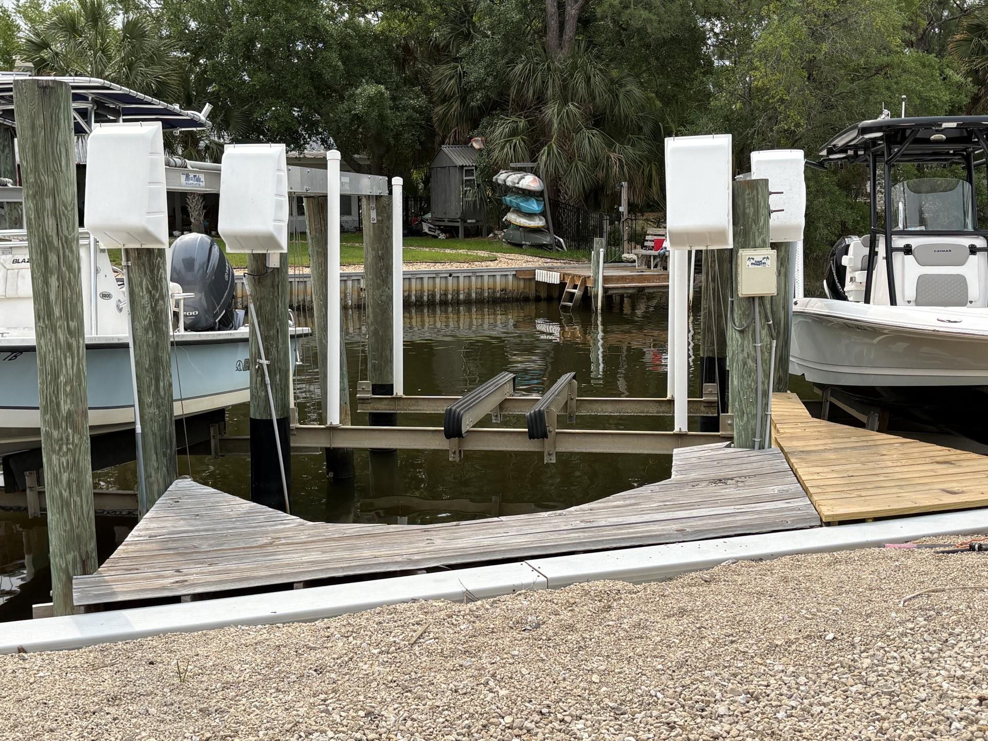 695 Mashes Sands Road Panacea, FL 32346 - Photo 6 of 28