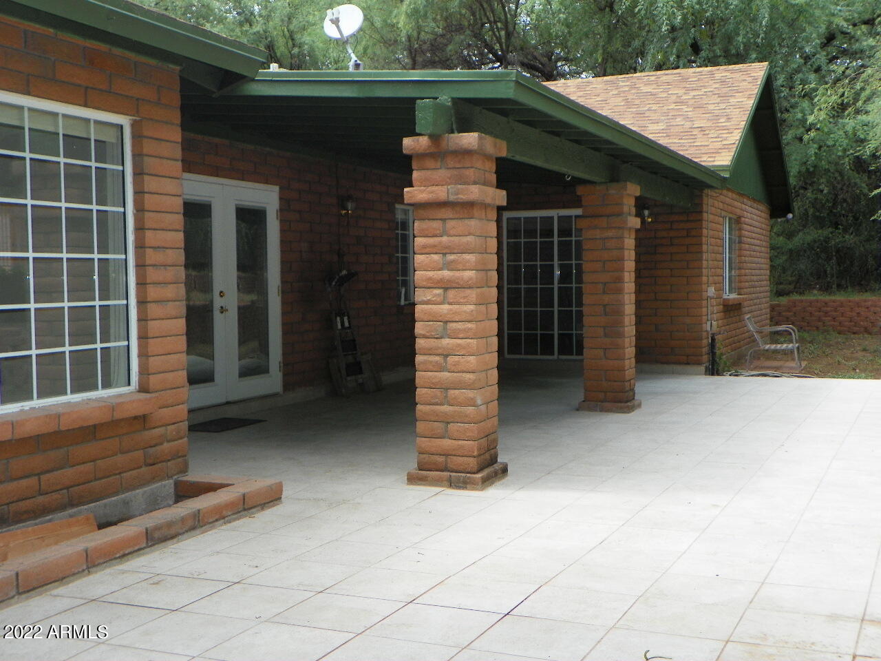 1385 Pendleton Drive Rio Rico, AZ 85648 - Photo 3 of 35 101_8460