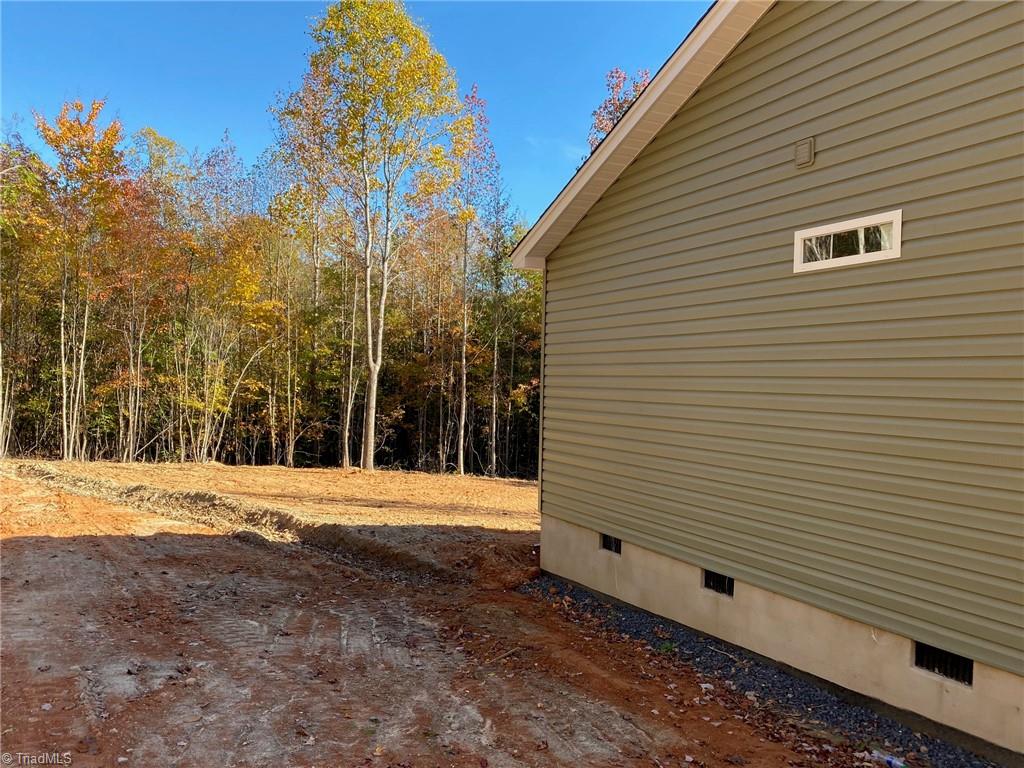 995 Red Marshall Road Pelham, NC 27311 - Photo 4 of 18 Side of Home