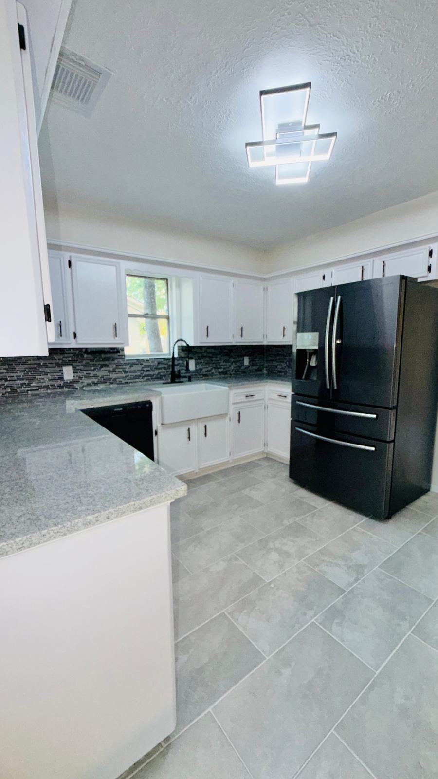 25514 Lynbriar Lane Spring, TX 77373 - Photo 8 of 36