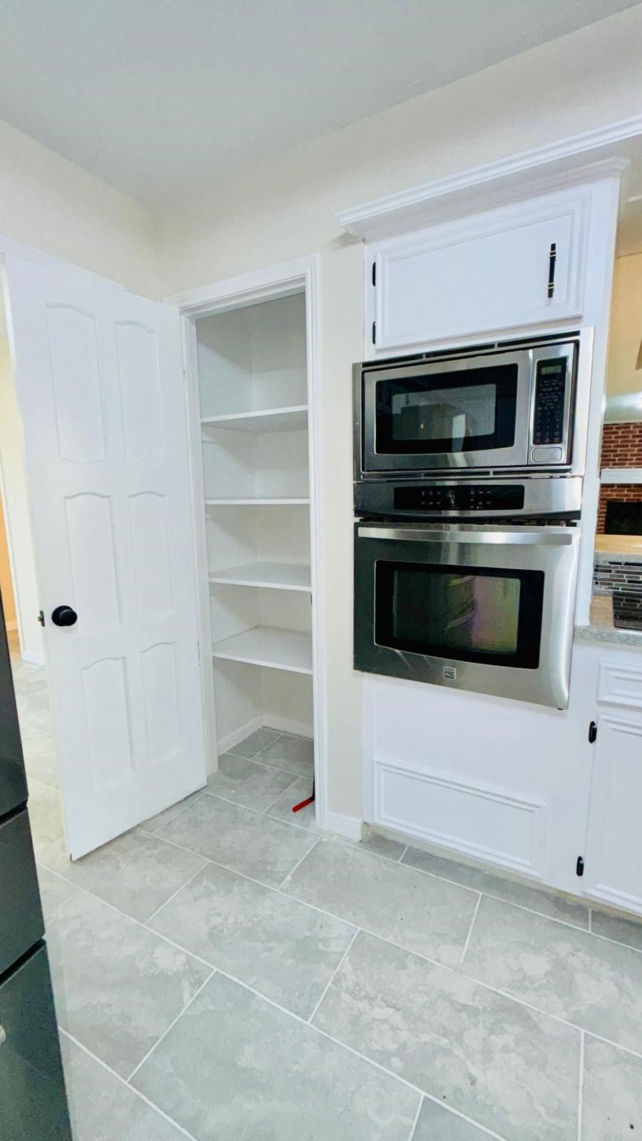 25514 Lynbriar Lane Spring, TX 77373 - Photo 9 of 36