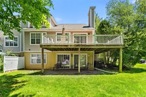 $1,095,000 | 1 Deerfoot Lane, Yonkers, NY 10710
