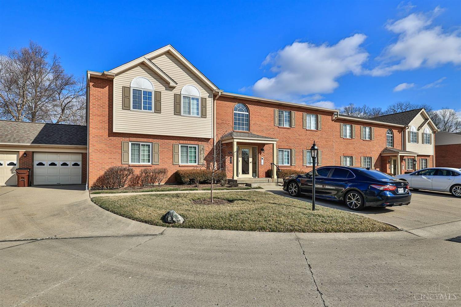 5654 Bridgetown Road, Unit 25 Cincinnati, OH 45248 - Photo 2 of 35 Gallery Image 2