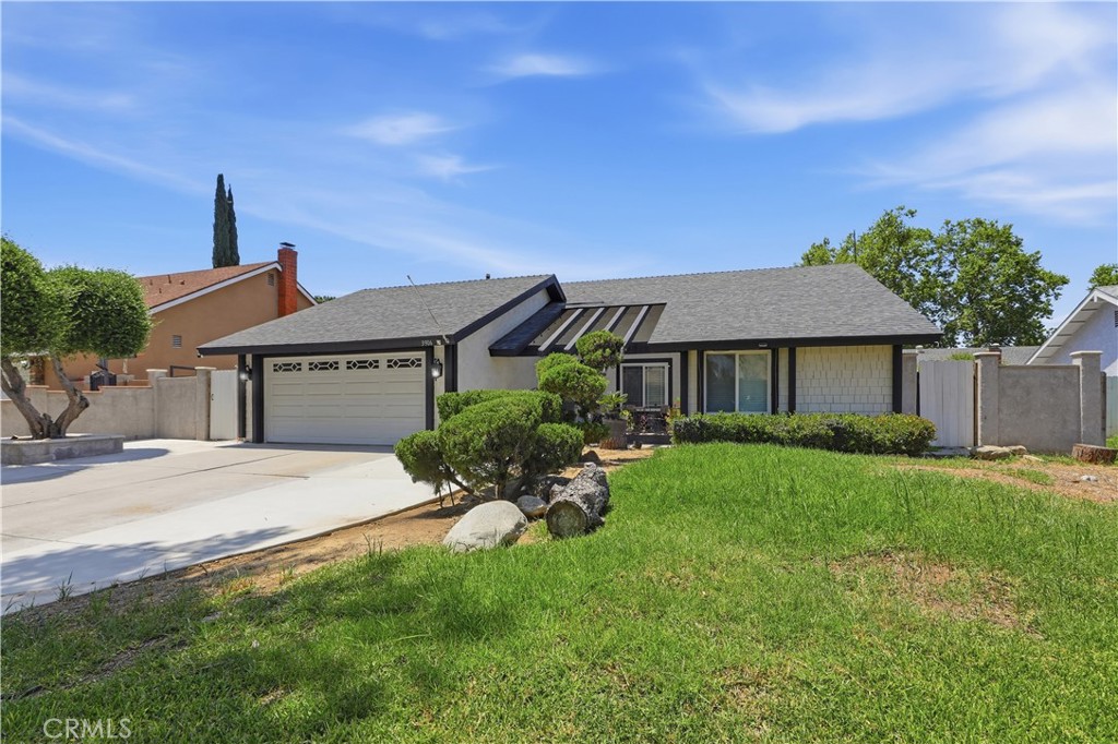 3906 New Haven Drive Riverside, CA 92505 - Photo 1 of 1