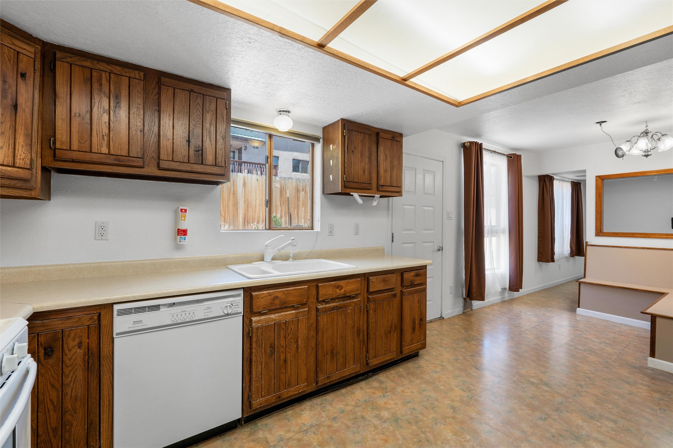 2335 N Road, Unit B Los Alamos, NM 87544 - Photo 17 of 33