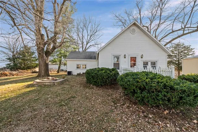 $210,000 | 103 Church Street, De Kalb, MO 64440