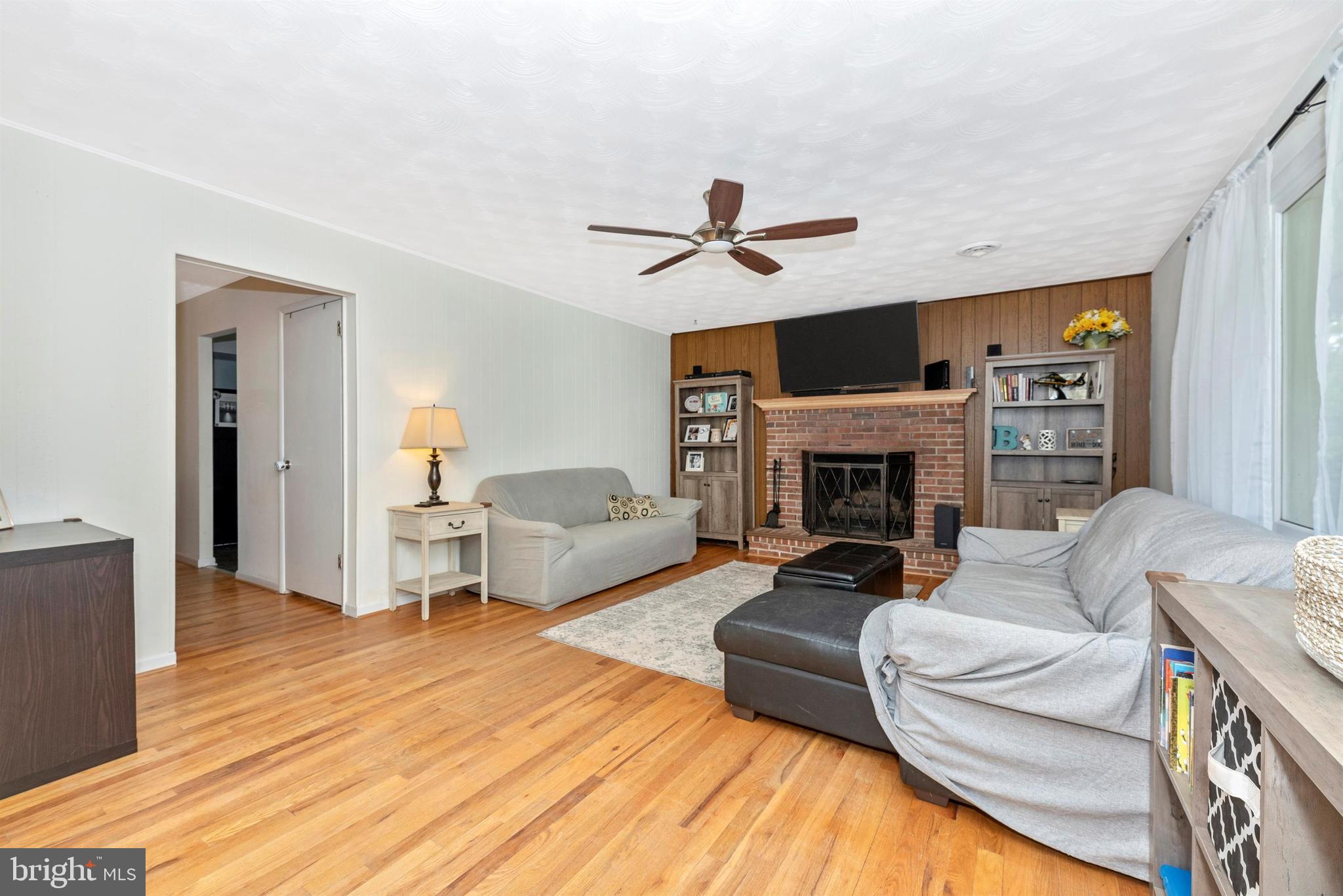 2924 Timber Ridge Drive Mount Airy, MD 21771 - Photo 6 of 49 Gallery Image 6