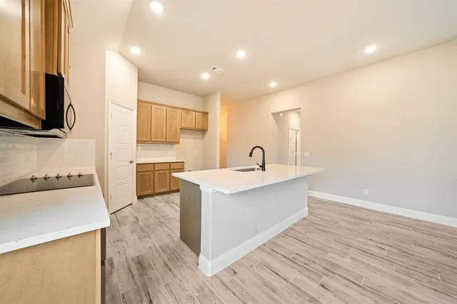 $2,650 | 612 Kyle Drive, Tioga, TX 76271