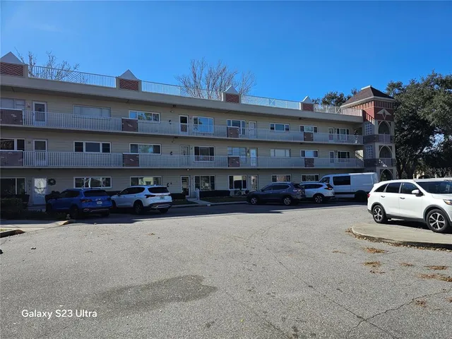 $1,850 | 2263 Americus Boulevard East, Unit 17, Clearwater, FL 33763