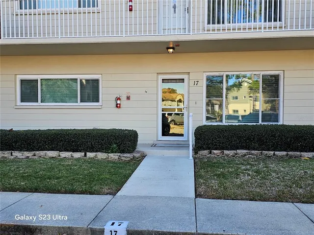 $1,850 | 2263 Americus Boulevard East, Unit 17, Clearwater, FL 33763