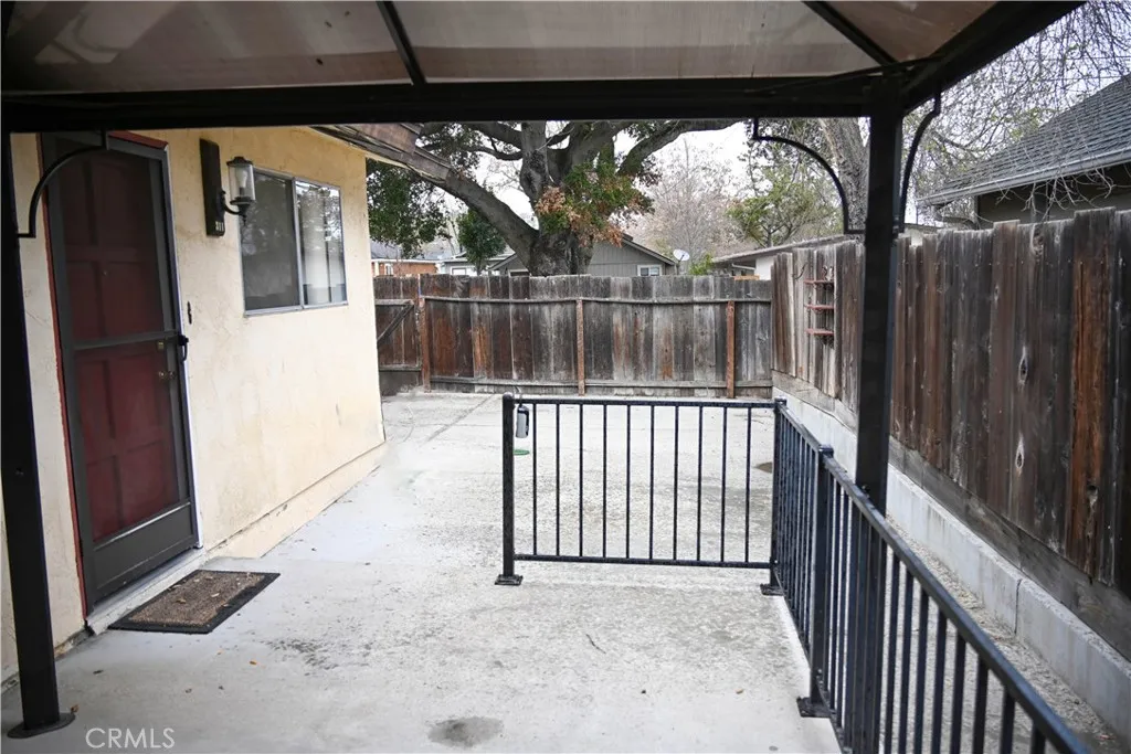 309 15th Street Paso Robles, CA 93446 - Photo 21 of 23 a view of a porch