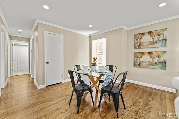 $435,000 | 143 Timbercrest Road, St. Louis, MO 63122