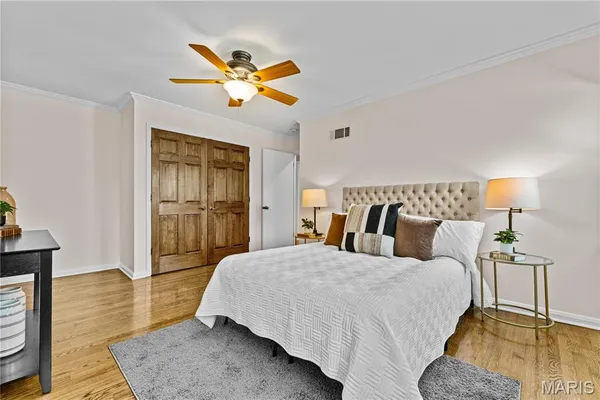 $435,000 | 143 Timbercrest Road, St. Louis, MO 63122