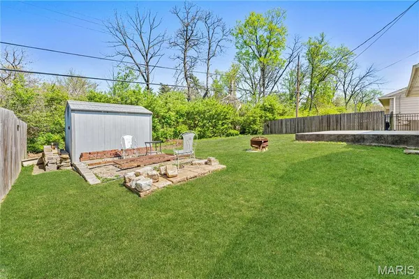 $435,000 | 143 Timbercrest Road, St. Louis, MO 63122