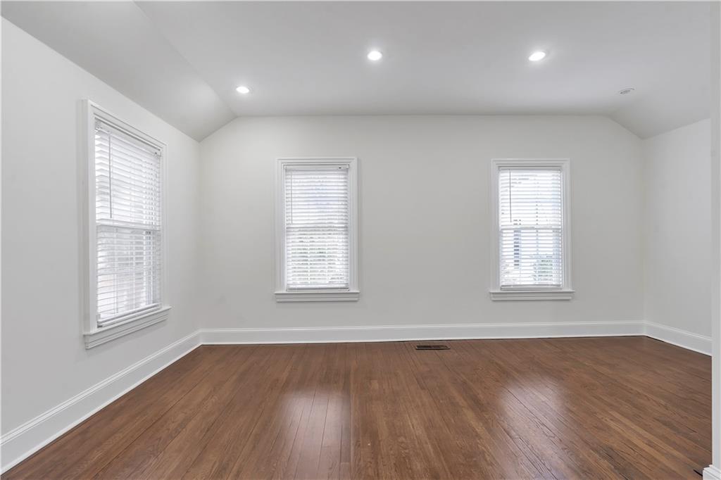 438 Deering Road Northwest Atlanta, GA 30309 - Photo 6 of 28