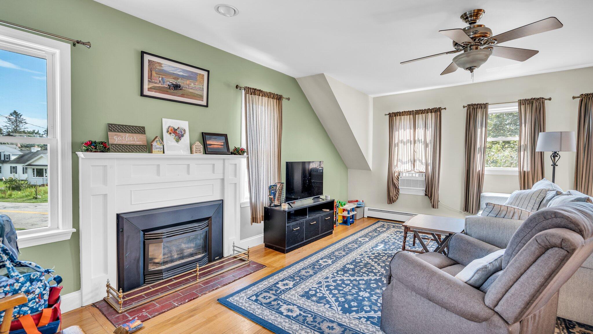 317 Alfred Street, Unit 201 Biddeford, ME 04005 - Photo 13 of 26 16-web-or-mls-DSC02360