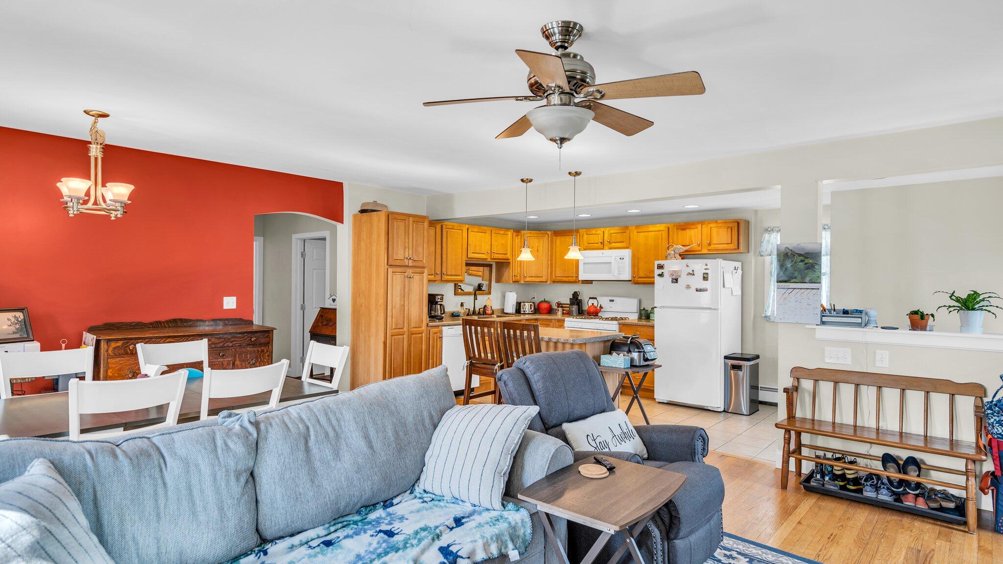 317 Alfred Street, Unit 201 Biddeford, ME 04005 - Photo 2 of 26 27-web-or-mls-DSC02411