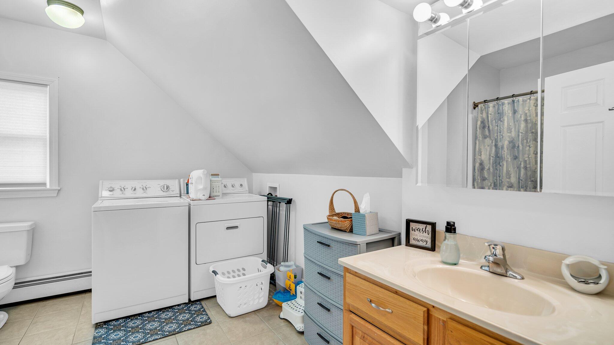 317 Alfred Street, Unit 201 Biddeford, ME 04005 - Photo 23 of 26 6-web-or-mls-DSC02321