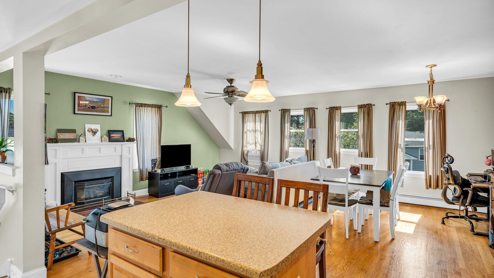 317 Alfred Street, Unit 201 Biddeford, ME 04005 - Photo 6 of 26 25-web-or-mls-DSC02399