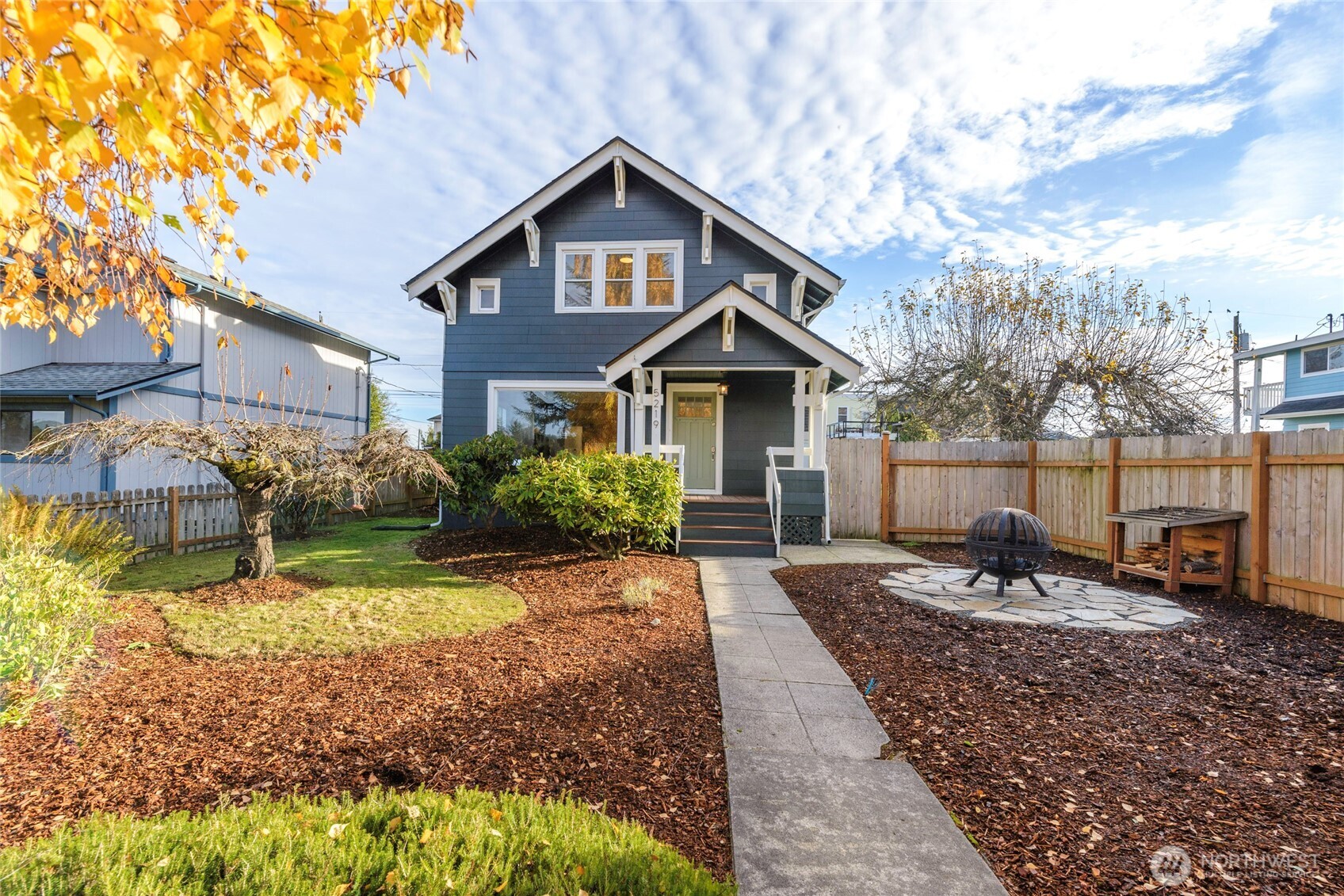 5219 North Winnifred Street Ruston, WA 98407 - Photo 2 of 19