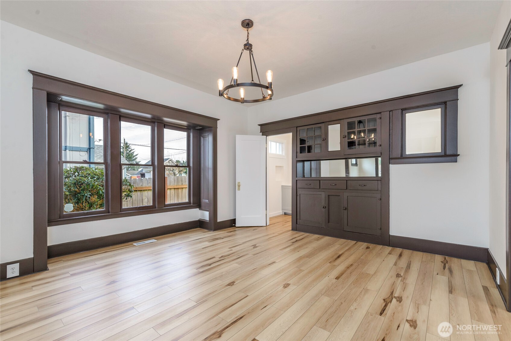 5219 North Winnifred Street Ruston, WA 98407 - Photo 8 of 19