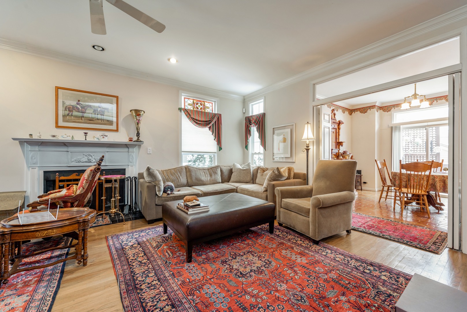 813 Monroe Street Evanston, IL 60202 - Photo 3 of 10