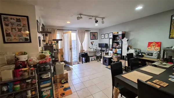 $1,000 | 2118 Oakdale Street, Unit 5, Houston, TX 77004