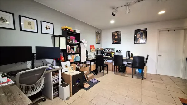 $1,000 | 2118 Oakdale Street, Unit 5, Houston, TX 77004