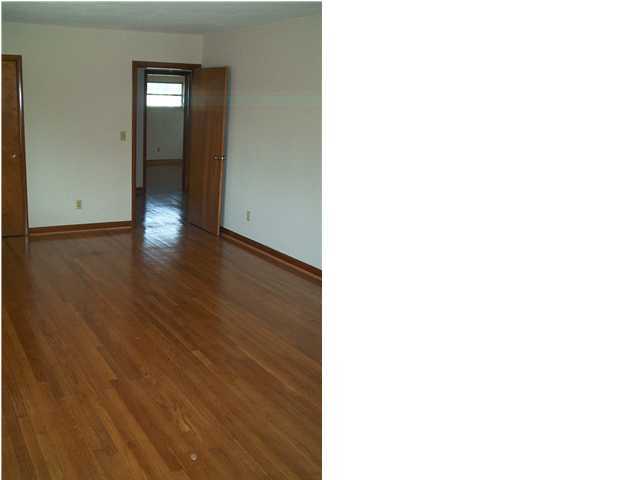 2114 Dugan Street East Ridge, TN 37412 - Photo 6 of 8 Additional Photo