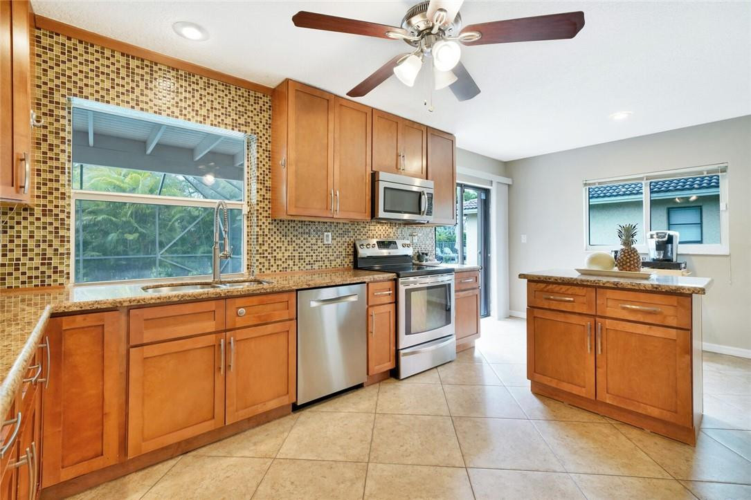 10089 Crosswind Road Boca Raton, FL 33498 - Photo 3 of 4 Photo 3