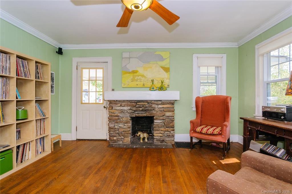 347 Sand Hill Road Asheville, NC 28806 - Photo 9 of 24 Gallery Image 9