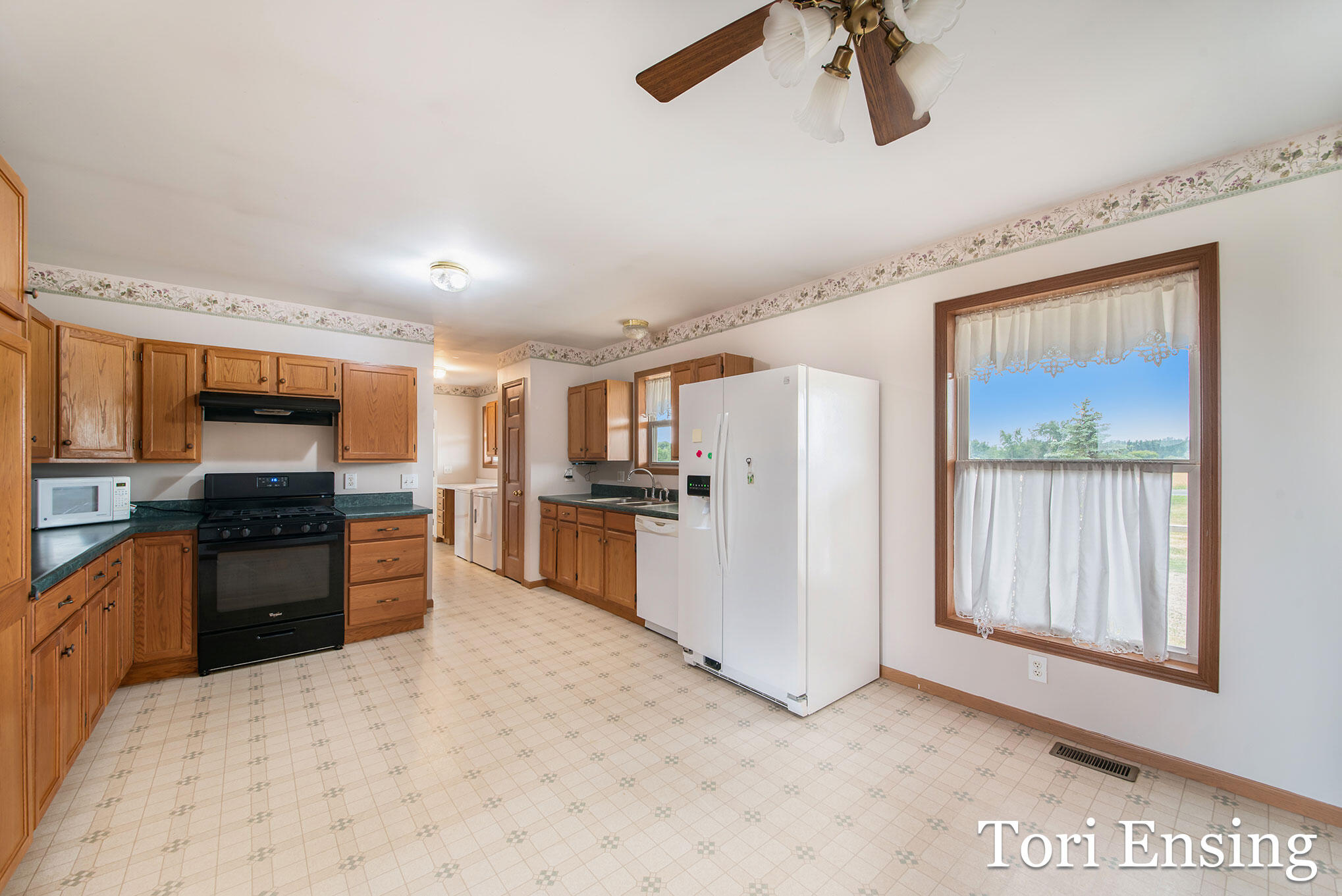 10387 East Fenwick Road Carson City, MI 48811 - Photo 6 of 29 _DSC4812