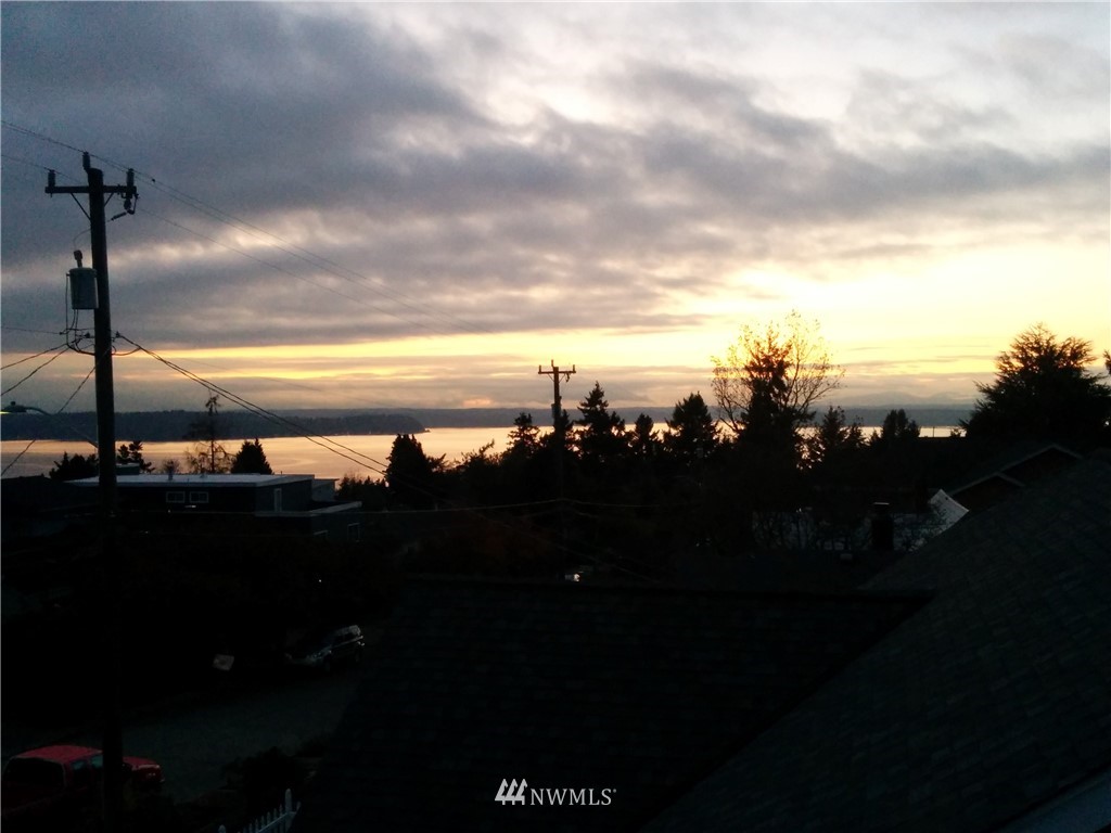 4102 Southwest Kenyon Street Seattle, WA 98136 - Photo 19 of 21 Gallery Image 19