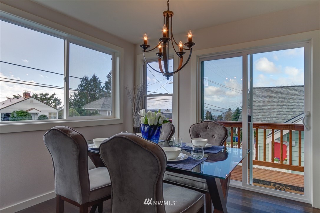 4102 Southwest Kenyon Street Seattle, WA 98136 - Photo 4 of 21 Gallery Image 4