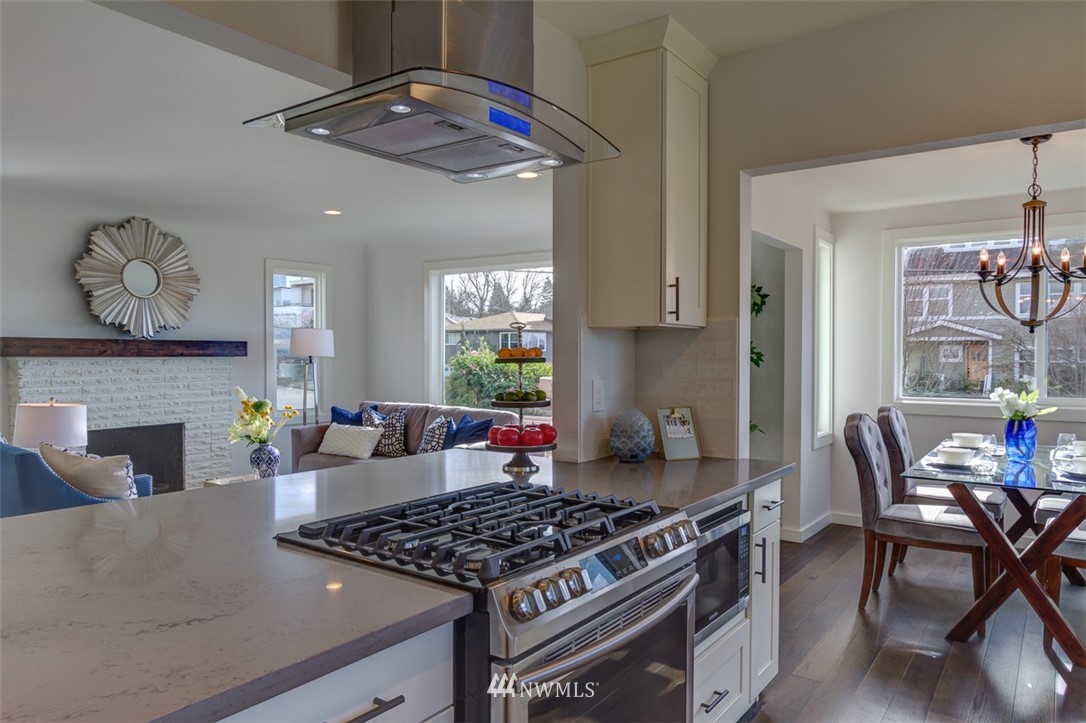 4102 Southwest Kenyon Street Seattle, WA 98136 - Photo 6 of 21 Gallery Image 6