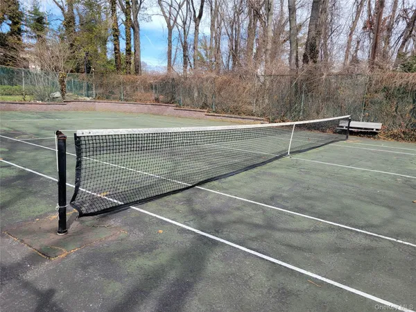 $2,675 | 100 Town House Village, Unit 805, Islandia, NY 11749