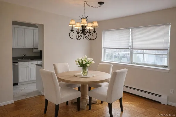 $2,675 | 100 Town House Village, Unit 805, Islandia, NY 11749