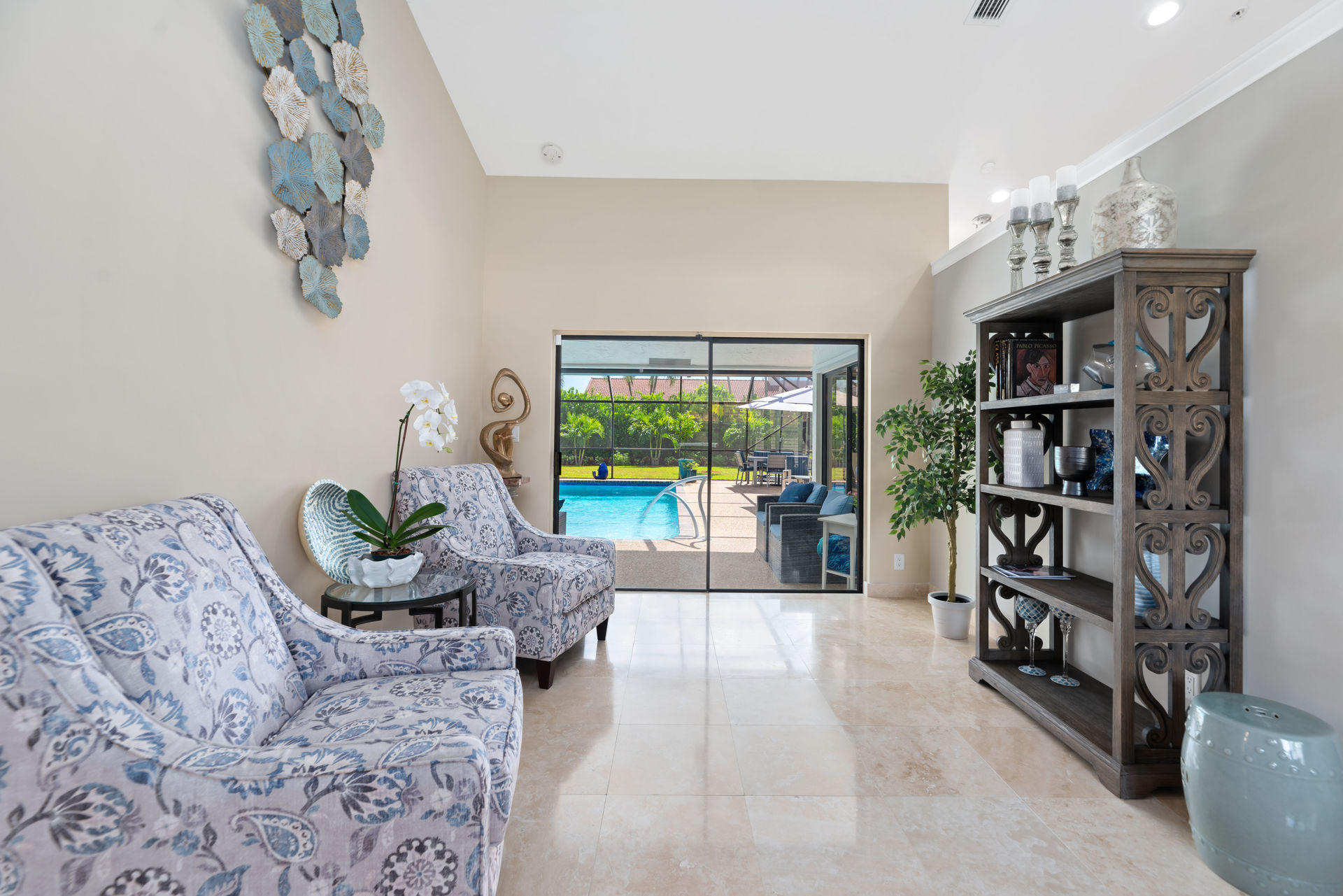 9536 Old Pine Road Boca Raton, FL 33428 - Photo 9 of 45 Private Sitting Area/ Dining Area